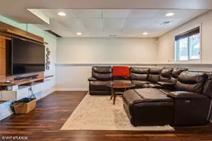 7405 Pierce Pl, Merrillville, IN 46410 - Photo 14