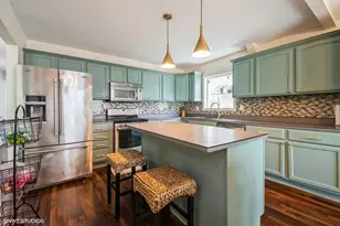 7405 Pierce Pl, Merrillville, IN 46410 - Photo 4