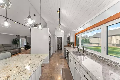 355 E 300 S, Valparaiso, IN 46383 - Photo 14