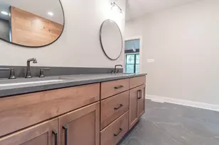 161 N Winterberry Dr, Valparaiso, IN 46385 - Photo 36