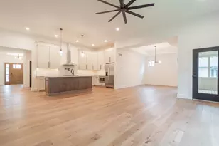 161 N Winterberry Dr, Valparaiso, IN 46385 - Photo 6