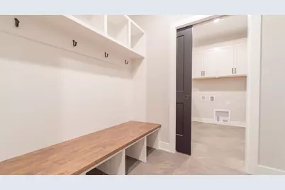 161 N Winterberry Drive, Valparaiso, IN 46385 - Photo 24