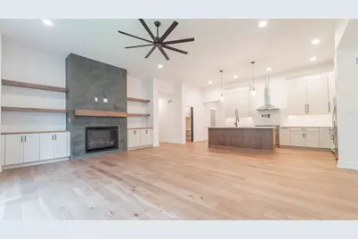161 N Winterberry Drive, Valparaiso, IN 46385 - Photo 8