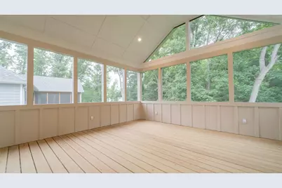 161 N Winterberry Drive, Valparaiso, IN 46385 - Photo 26