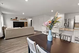 1008 Preserve Ln, Chesterton, IN 46304 - Photo 4