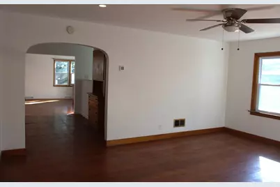 1208 Campbell Street, Valparaiso, IN 46385 - Photo 2