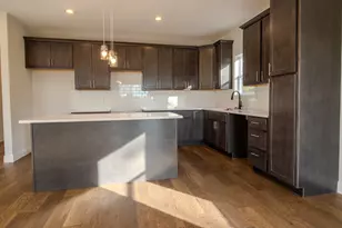 68 S Jefferson St, Hamlet, IN 46532 - Photo 4