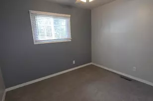 1218 N Glenwood Ave, Griffith, IN 46319 - Photo 14