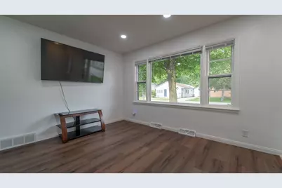 523 Grace Street, Michigan City, IN 46360 - Photo 4