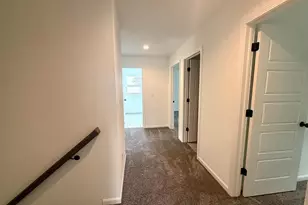 717 Lake St, Hobart, IN 46342 - Photo 12