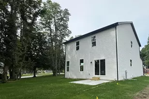 717 Lake St, Hobart, IN 46342 - Photo 24