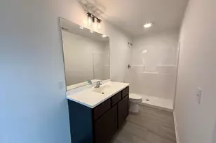 717 Lake St, Hobart, IN 46342 - Photo 20