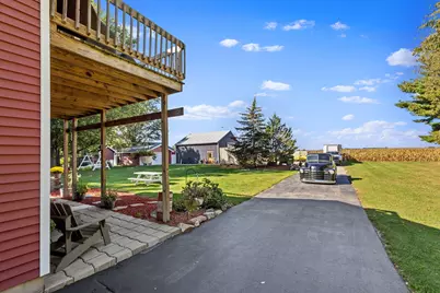 530 S 300 E, Kouts, IN 46347 - Photo 4