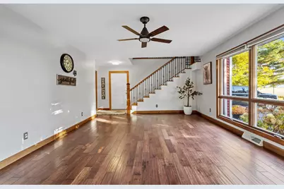 530 S 300 E, Kouts, IN 46347 - Photo 8