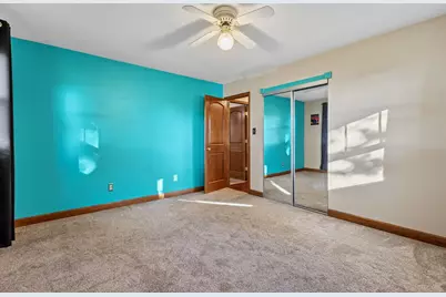 530 S 300 E, Kouts, IN 46347 - Photo 18