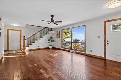 530 S 300 E, Kouts, IN 46347 - Photo 6