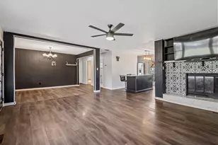 7562 Montana St, Hobart, IN 46342 - Photo 24