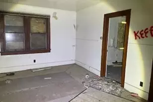 210 W 11th St, Michigan City, IN 46360 - Photo 24