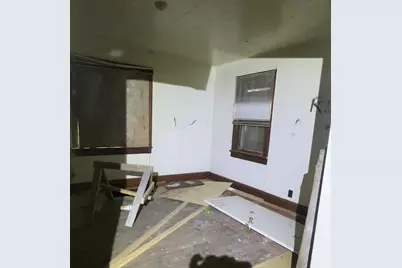 210 W 11th Street, Michigan City, IN 46360 - Photo 10