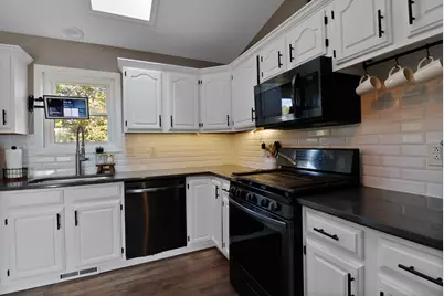 3984 Kingsway Drive, Crown Point, IN 46307 - Photo 8