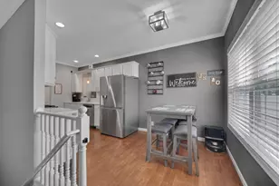 2502 McAfee Dr, Valparaiso, IN 46383 - Photo 4