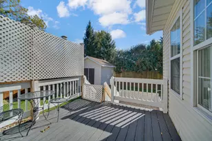 2502 McAfee Dr, Valparaiso, IN 46383 - Photo 10