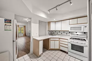 1345 W 94th Ct, Crown Point, IN 46307 - Photo 8