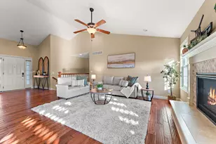 3251 Mockingbird Ln, Valparaiso, IN 46383 - Photo 8