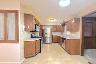 3439 Martha St, Highland, IN 46322 - Photo 8