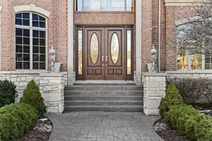 10224 Cherrywood Ln, Munster, IN 46321 - Photo 12