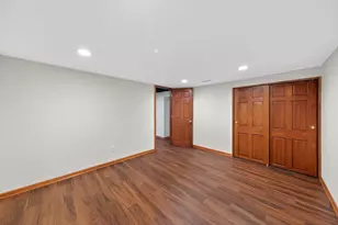 934 E 28th Ave, Lake Station, IN 46405 - Photo 24