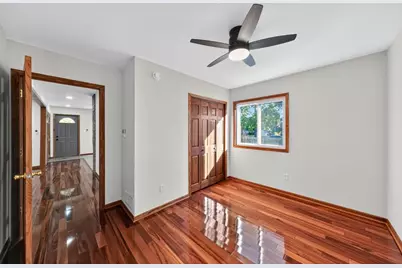 934 E 28th Avenue, Lake Station, IN 46405 - Photo 8