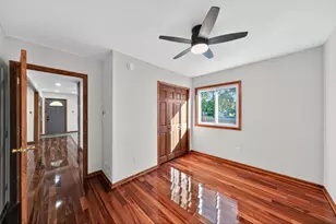 934 E 28th Ave, Lake Station, IN 46405 - Photo 8