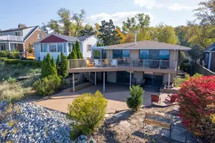 42 Shore Dr, Portage, IN 46368 - Photo 2