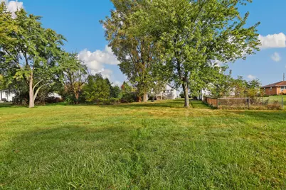 1701 E 69th Avenue, Merrillville, IN 46410 - Photo 20