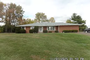 7202 E 83rd Ave, Crown Point, IN 46307 - Photo 2