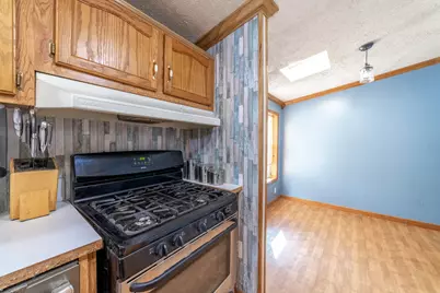 11327 N 550 E #7, Demotte, IN 46310 - Photo 10