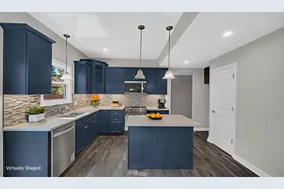 211 E Fulton Street, Michigan City, IN 46360 - Photo 2