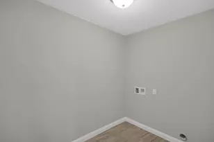 211 E Fulton St, Michigan City, IN 46360 - Photo 32