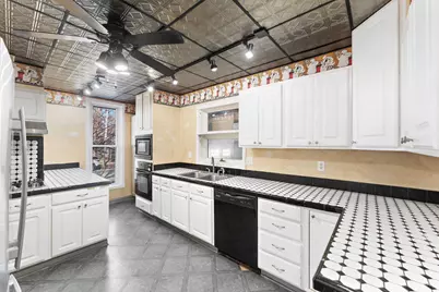 557 W Chicago Street, Valparaiso, IN 46385 - Photo 12