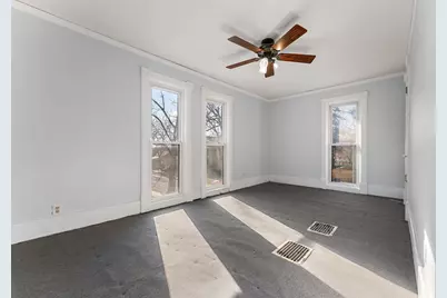 557 W Chicago Street, Valparaiso, IN 46385 - Photo 18