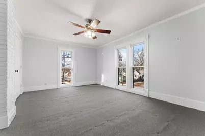 557 W Chicago Street, Valparaiso, IN 46385 - Photo 16