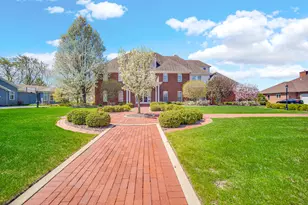 836 Killarney, Dyer, IN 46311 - Photo 2