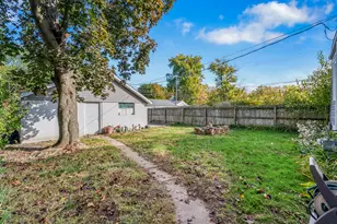 3143 Pkwy N St, Hammond, IN 46323 - Photo 6