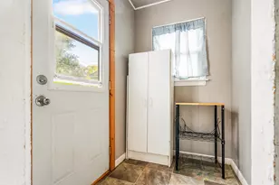 3143 Pkwy N St, Hammond, IN 46323 - Photo 48