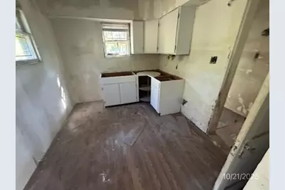 4408 W 10th Avenue, Gary, IN 46404 - Photo 12