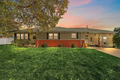 513 Almond Street SW, Demotte, IN 46310 - Photo 2