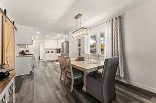 513 Almond St SW, Demotte, IN 46310 - Photo 10