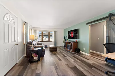 513 Almond Street SW, Demotte, IN 46310 - Photo 6