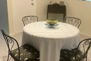 7625 Marshall Pl, Merrillville, IN 46410 - Photo 8